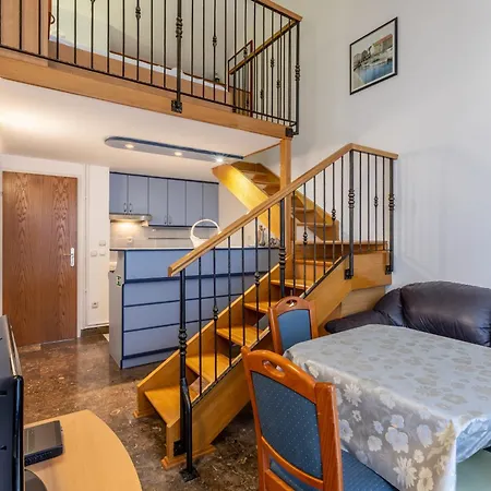 Apartment By The Sea Zecevo Rtic, - 10334 Rogoznica (Sibenik-Knin)